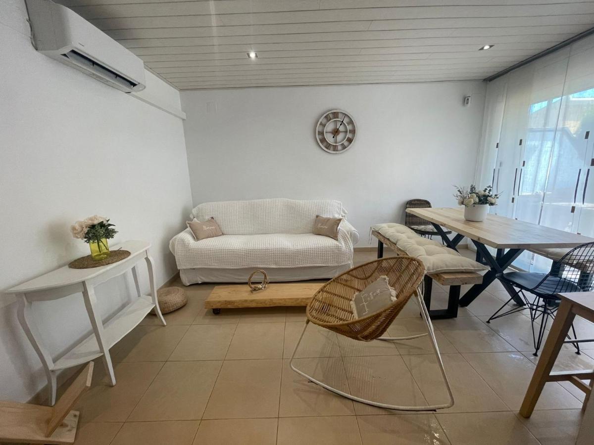 Renovated house with pools perfect for families - Housity