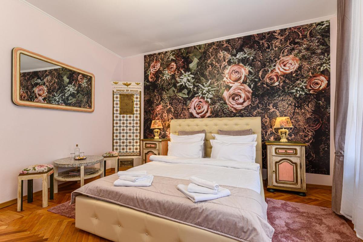 Historical GuestHouse - Housity