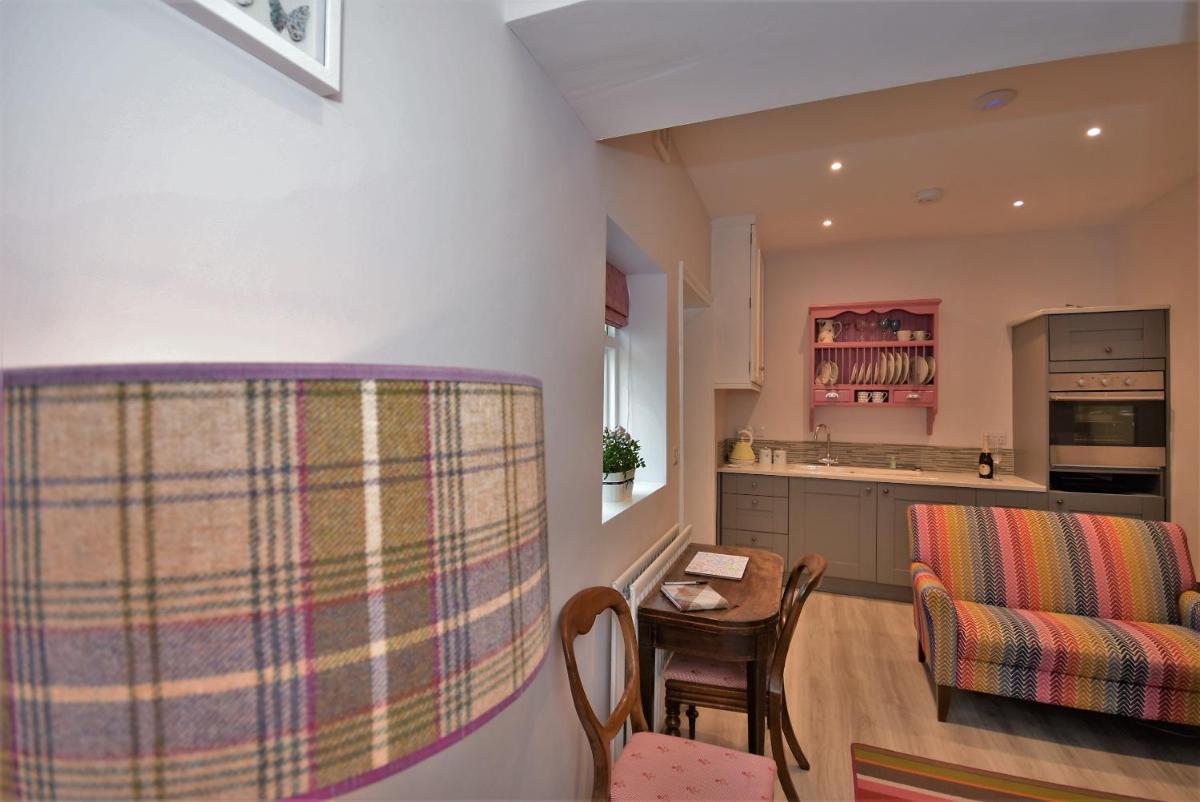 The Vault at Westacres - Housity