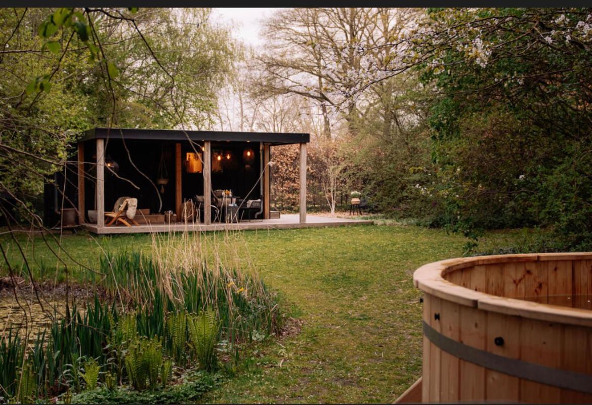 Little Escape No 2 - Housity