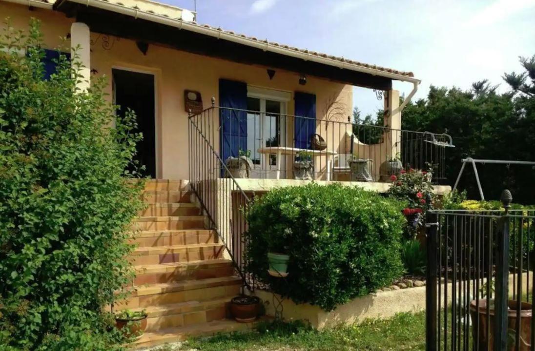 Villa entre Nîmes et le Pont du Gard - Housity