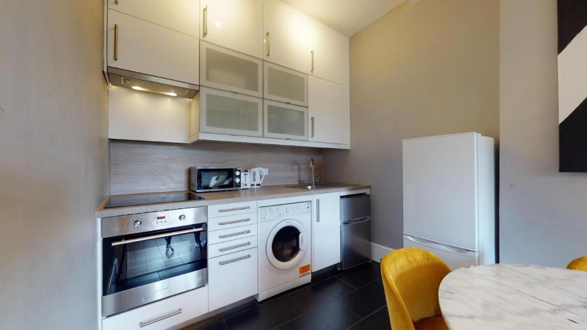 Leinster Gardens VII - 2 bed - Housity