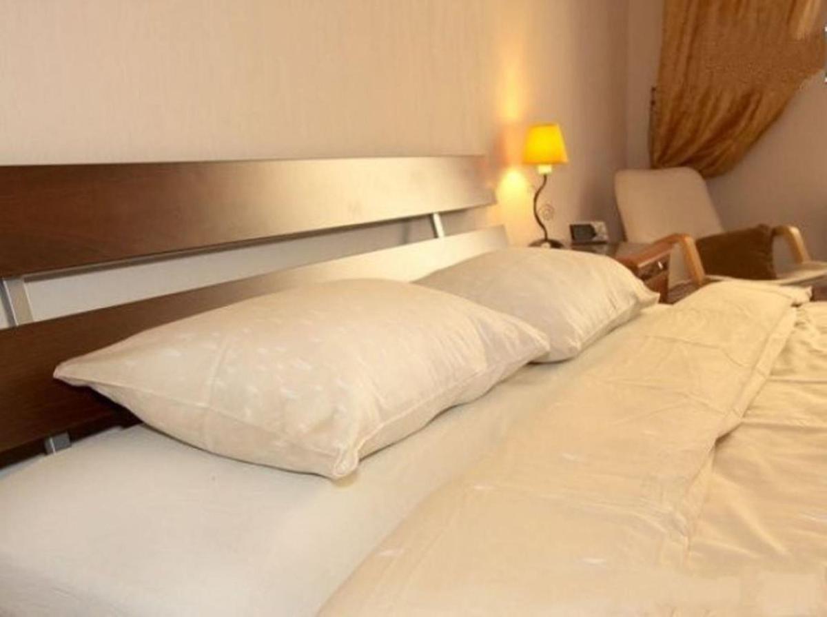 Suitetrails - Home Center Kiev Apartments