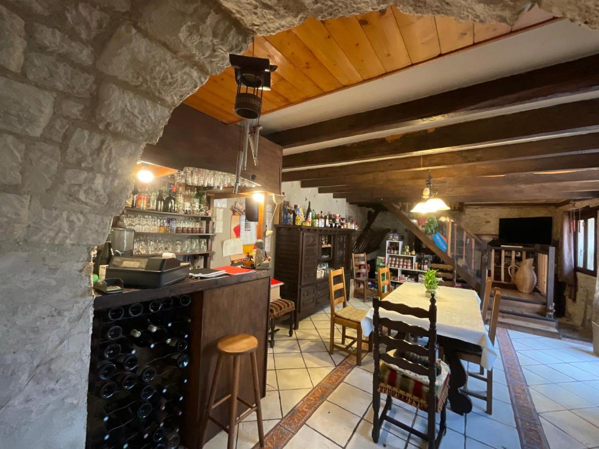 Chambres, Table d'Hôtes et Gites Les Mesanges - Housity