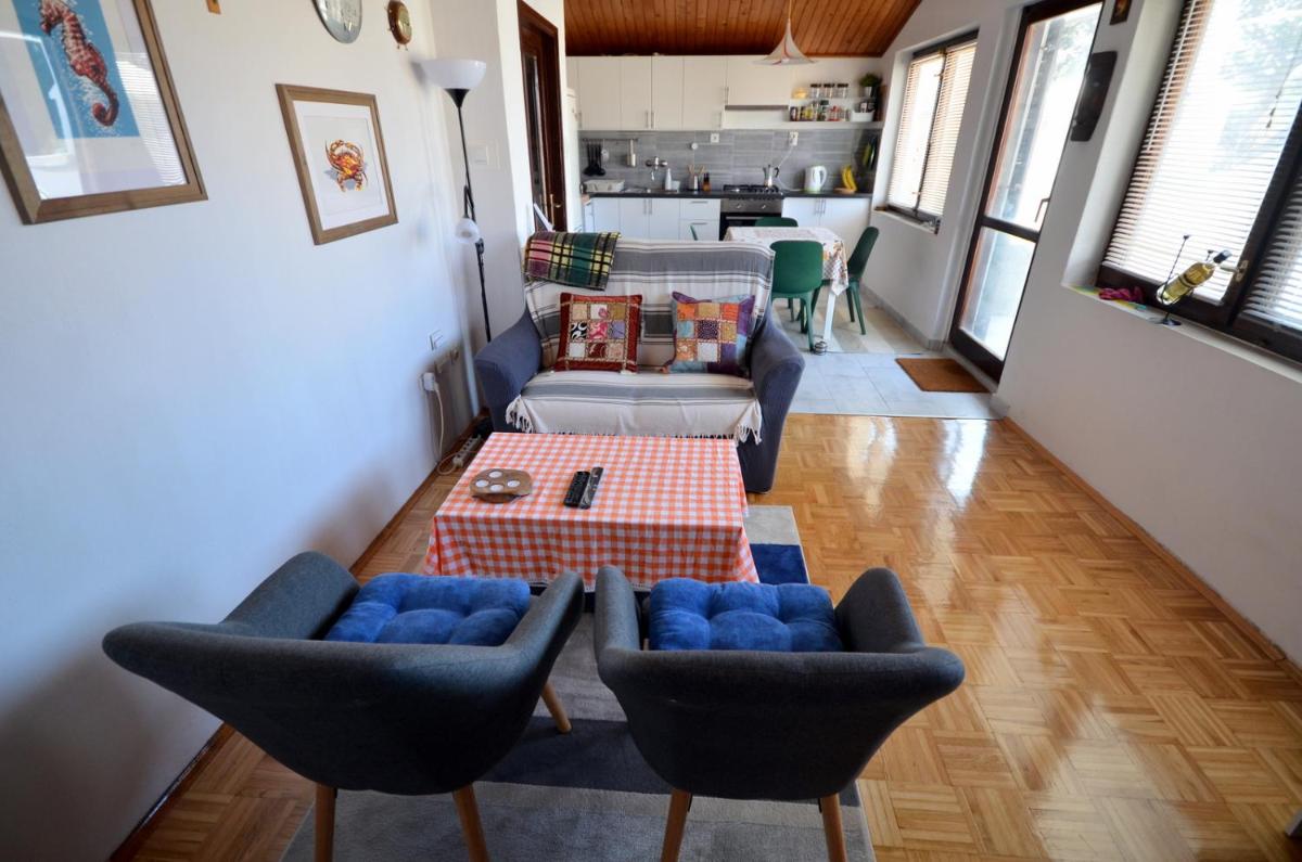 Blue Sky Apartment Primosten - Housity