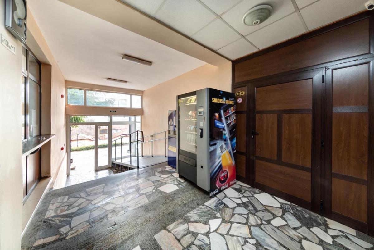Hotel Varly Bryag - Housity