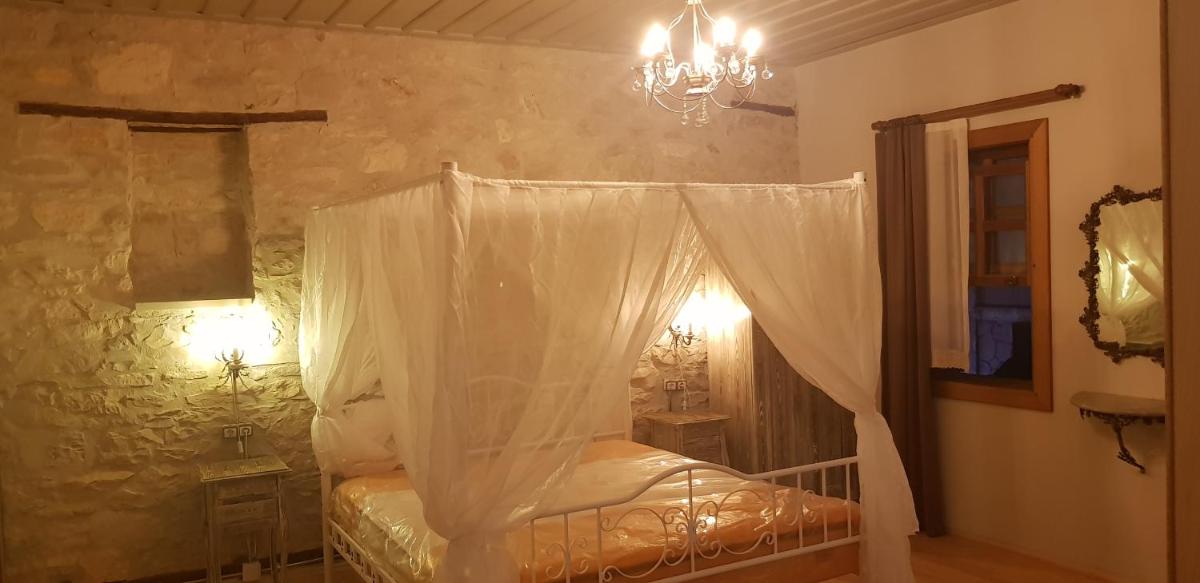 CHAKRA SUITES URLA - Housity