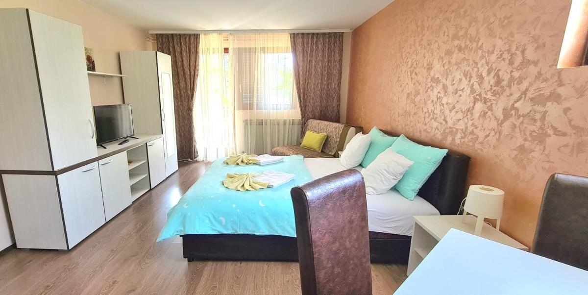 Guest House Rajvel - Housity
