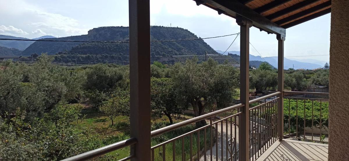 Nikos Holidays House - Housity