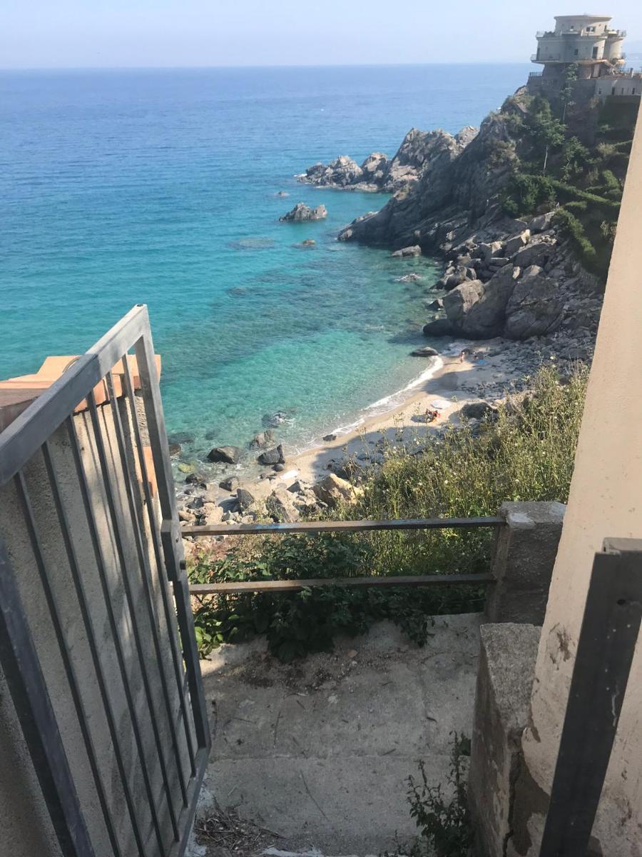 Appartamento al mare Caminia - Housity