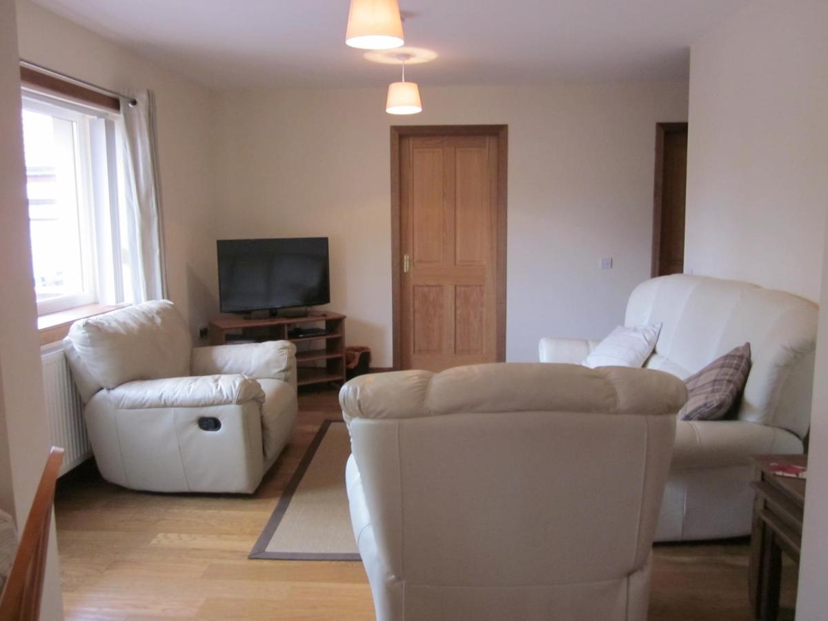 Easter Bowhouse Farm Cottage - Housity