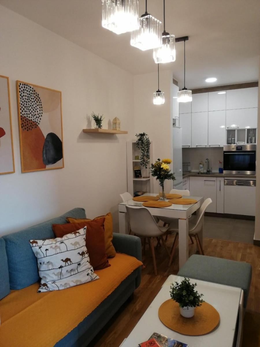 Center Sunrise Apartment - Housity