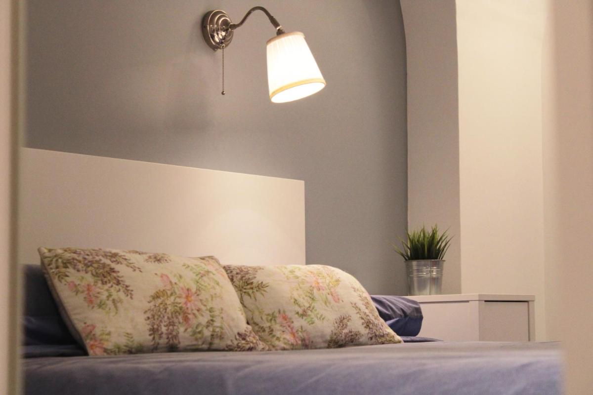 VHOME Exclusive Living Room - Hizvo