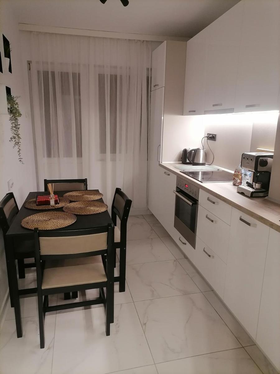 Black Sea Apartment Varna - Housity