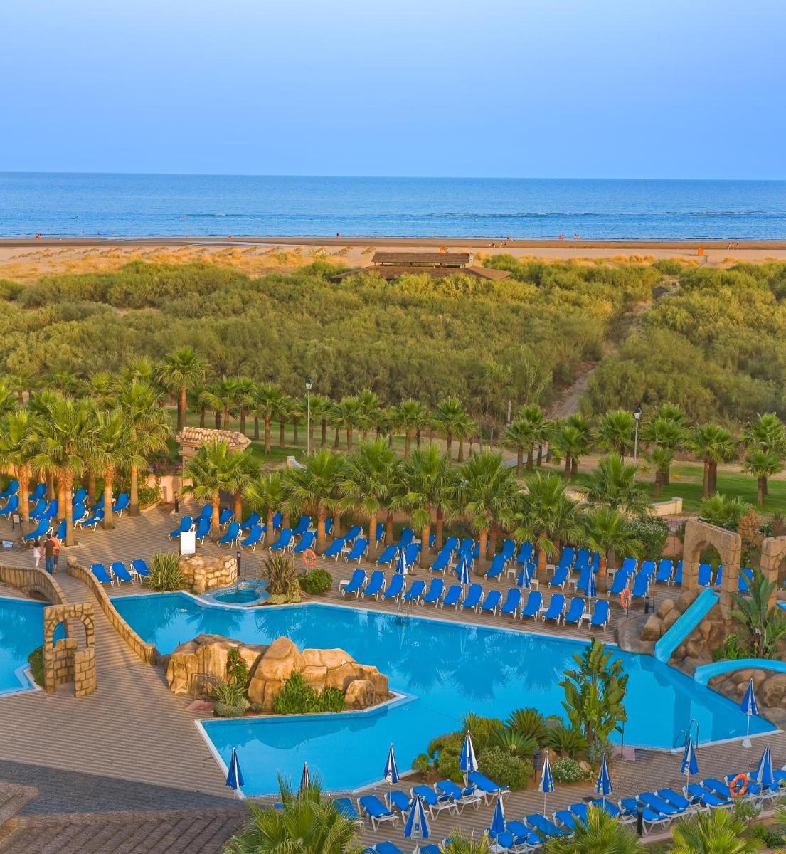 Piscina en o cerca de Playamarina