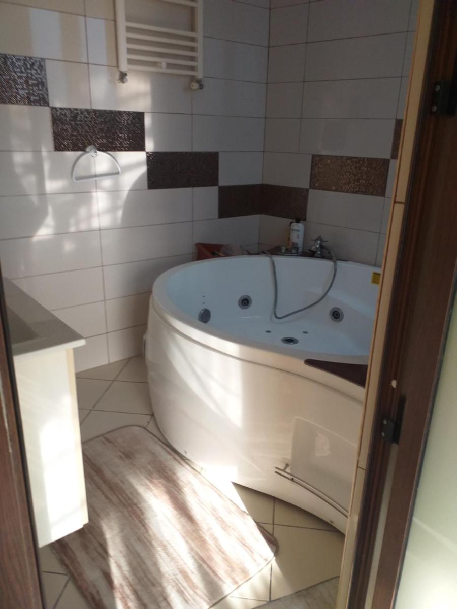 Big appartement avec jacuzzi - Housity