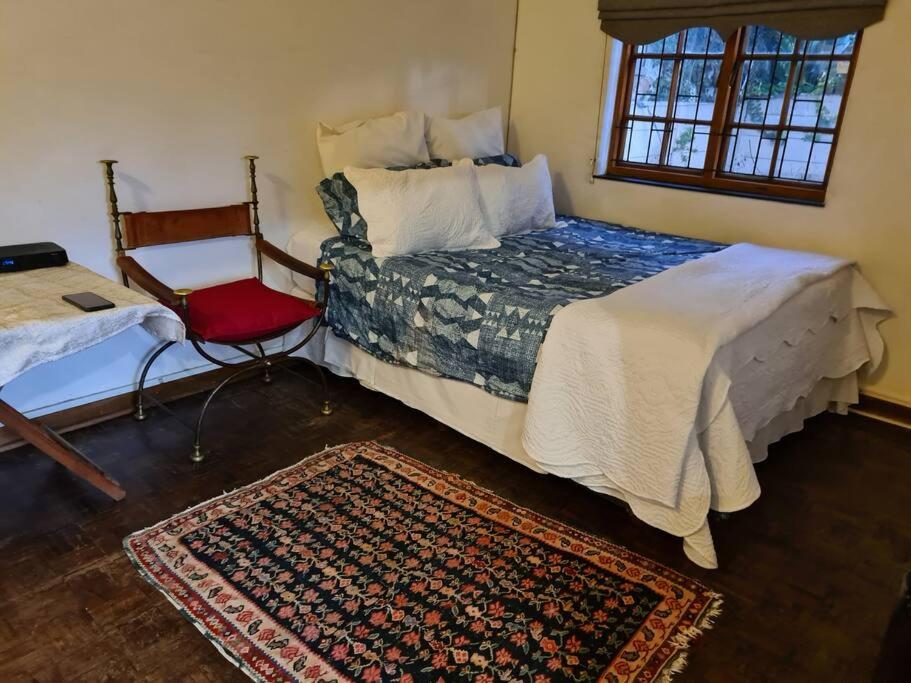 Quaint, quiet retro charm - Housity