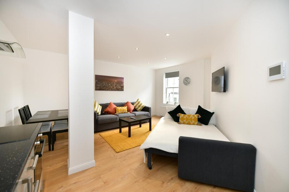 Battersea Park Road - Housity