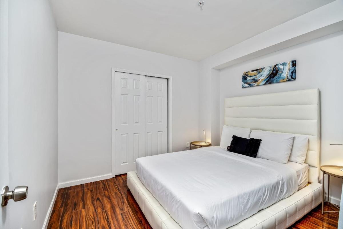 The Philadelphia Stay 1BD Apartment in the Heart of the City - Housity