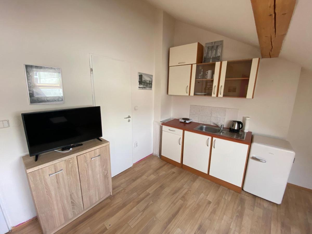 Old Town Apartments S12 - Housity
