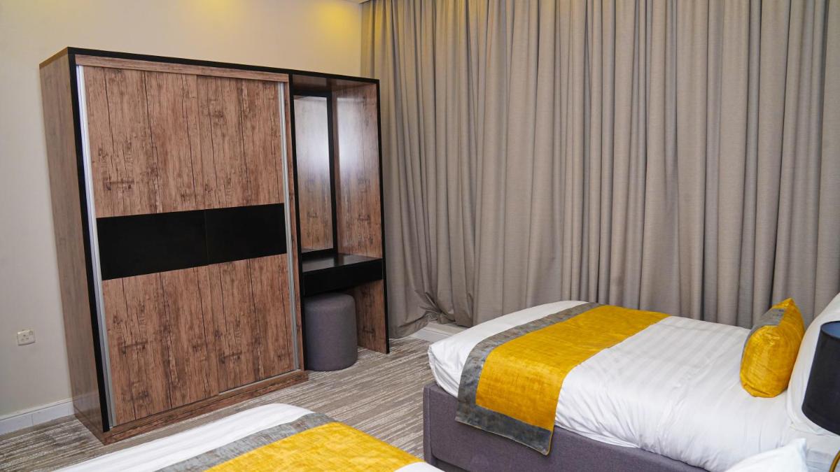 Clowzer Hotel Appartments - Housity
