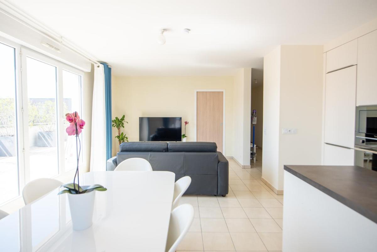 Suitetrails - Bel appartement de 3 chambres à 20 min de Paris