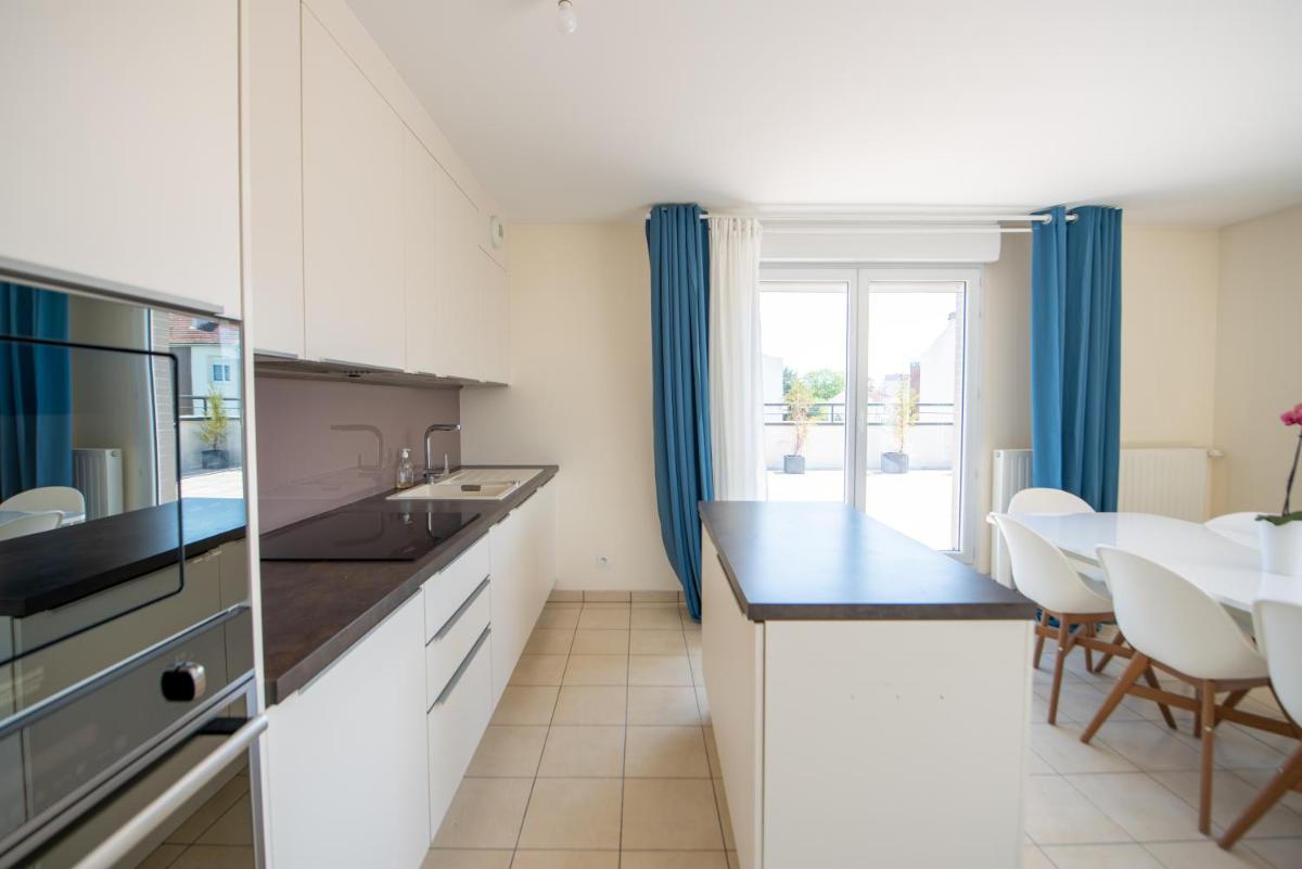 Suitetrails - Bel appartement de 3 chambres à 20 min de Paris