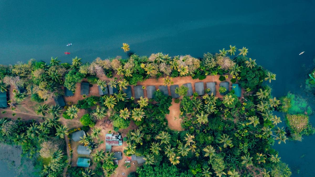 Amritara Riverside Luxury Tents - Housity