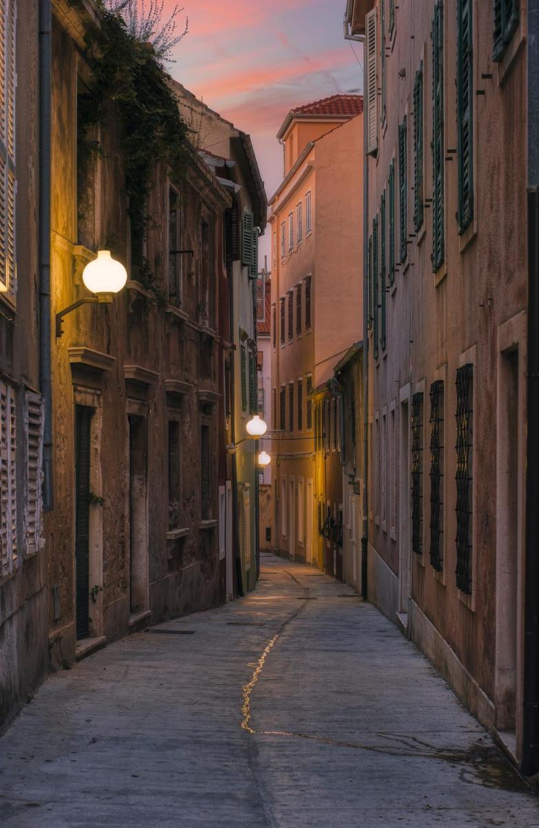 EM Kastelo Zadar - Housity