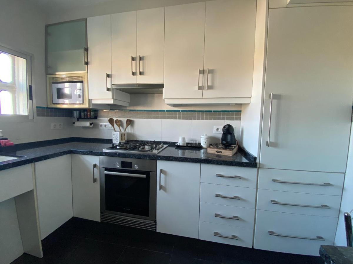 Apartamento con VISTAS a la bahia y entrada privada - Housity