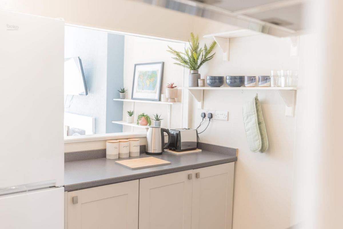 Queen Street Apartments - Housity