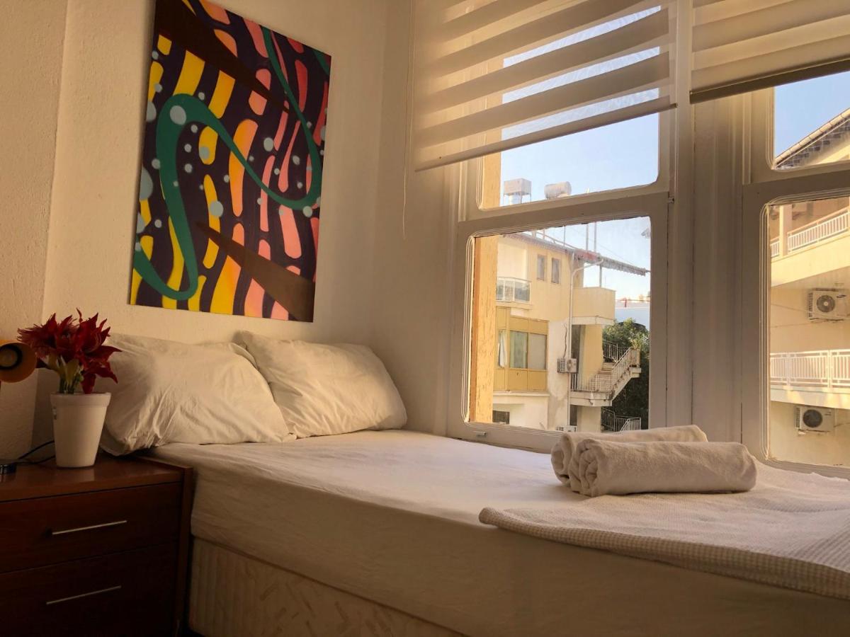Suitetrails - SEASİDE APARTMENT m and b house