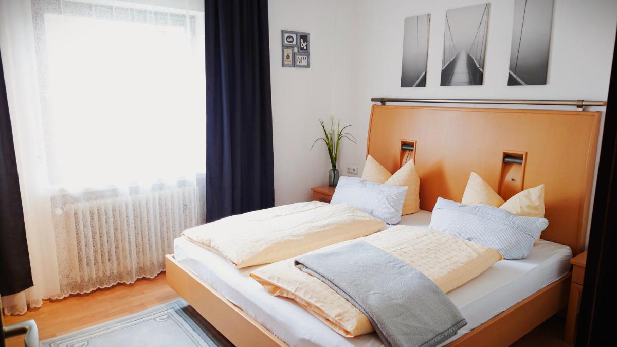 Hotel Garni Zur Traube - Housity