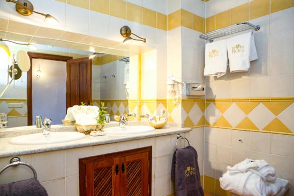 Un baño de Casa Font i Roig