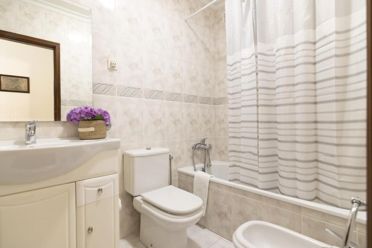 Santa Barbara Flat - Housity