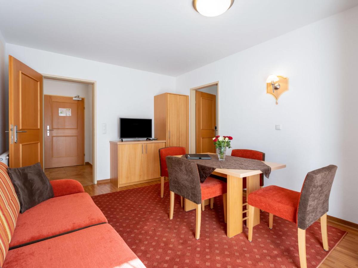 Apartment Rosa-6 by Interhome - Housity