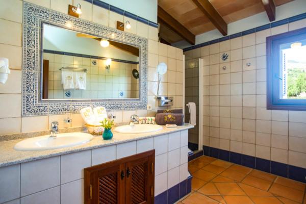 Un baño de Casa Font i Roig