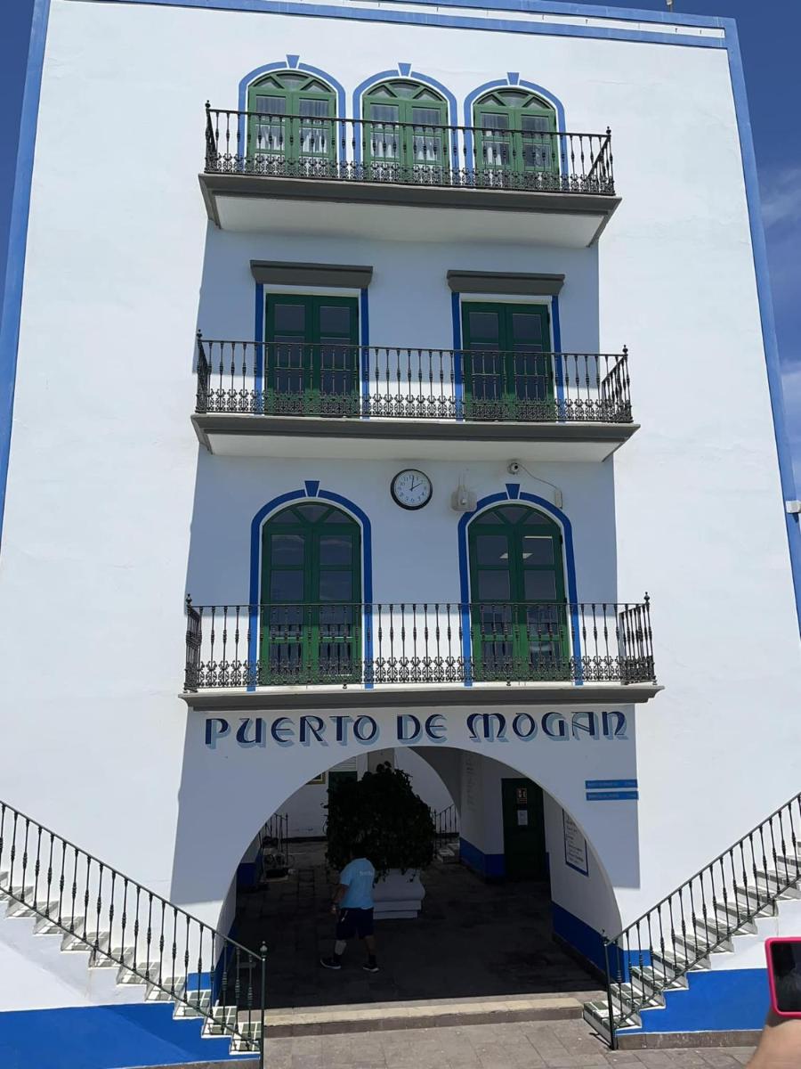 Suitetrails - Puerto Mogan - Spectacular 2 bedroom apartment with pool & use of car included