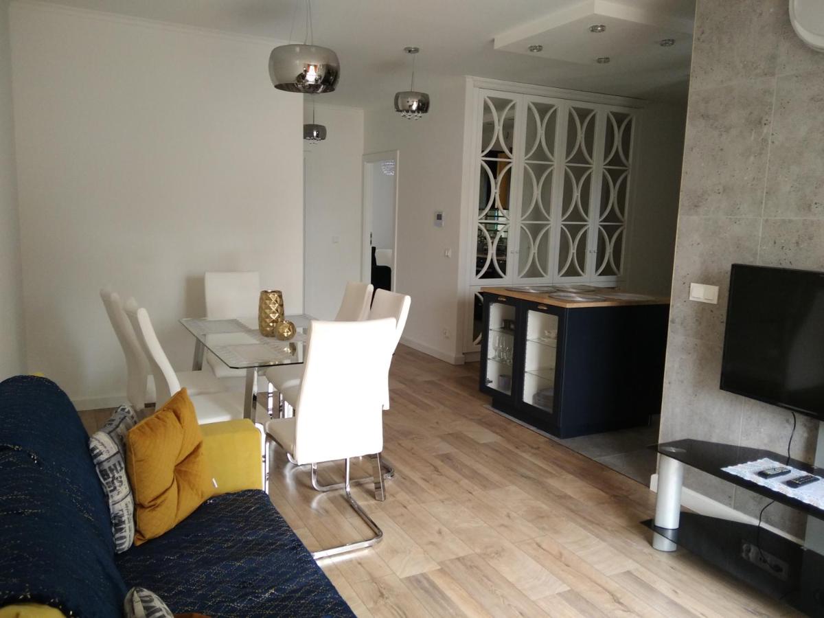 Blue Magic Apartment - Housity