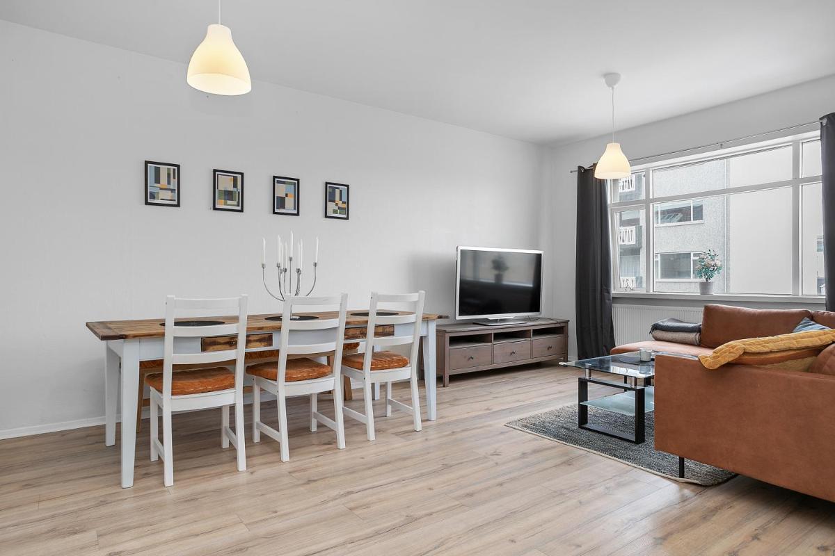 V53 Lovely 2 bedroom Apartment in Reykjavík - Housity