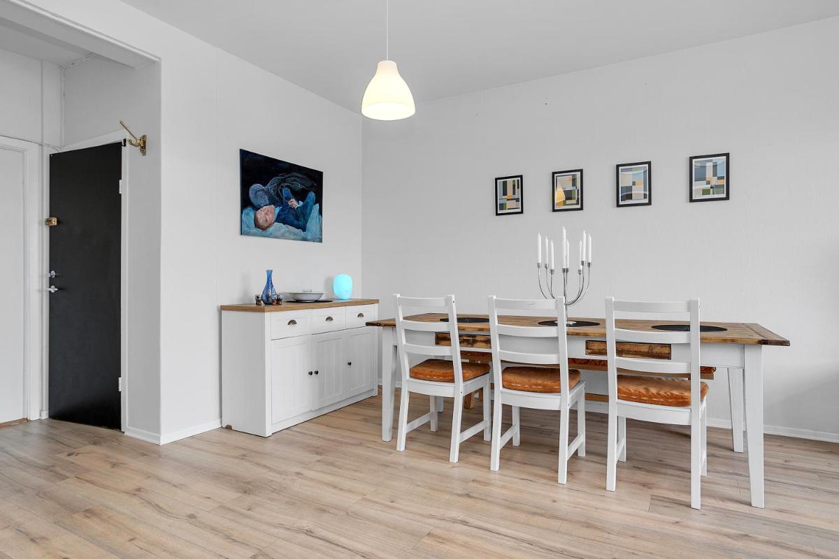 V53 Lovely 2 bedroom Apartment in Reykjavík - Housity