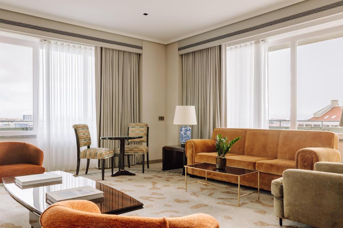 Uma área de estar em Four Seasons Hotel Ritz Lisbon