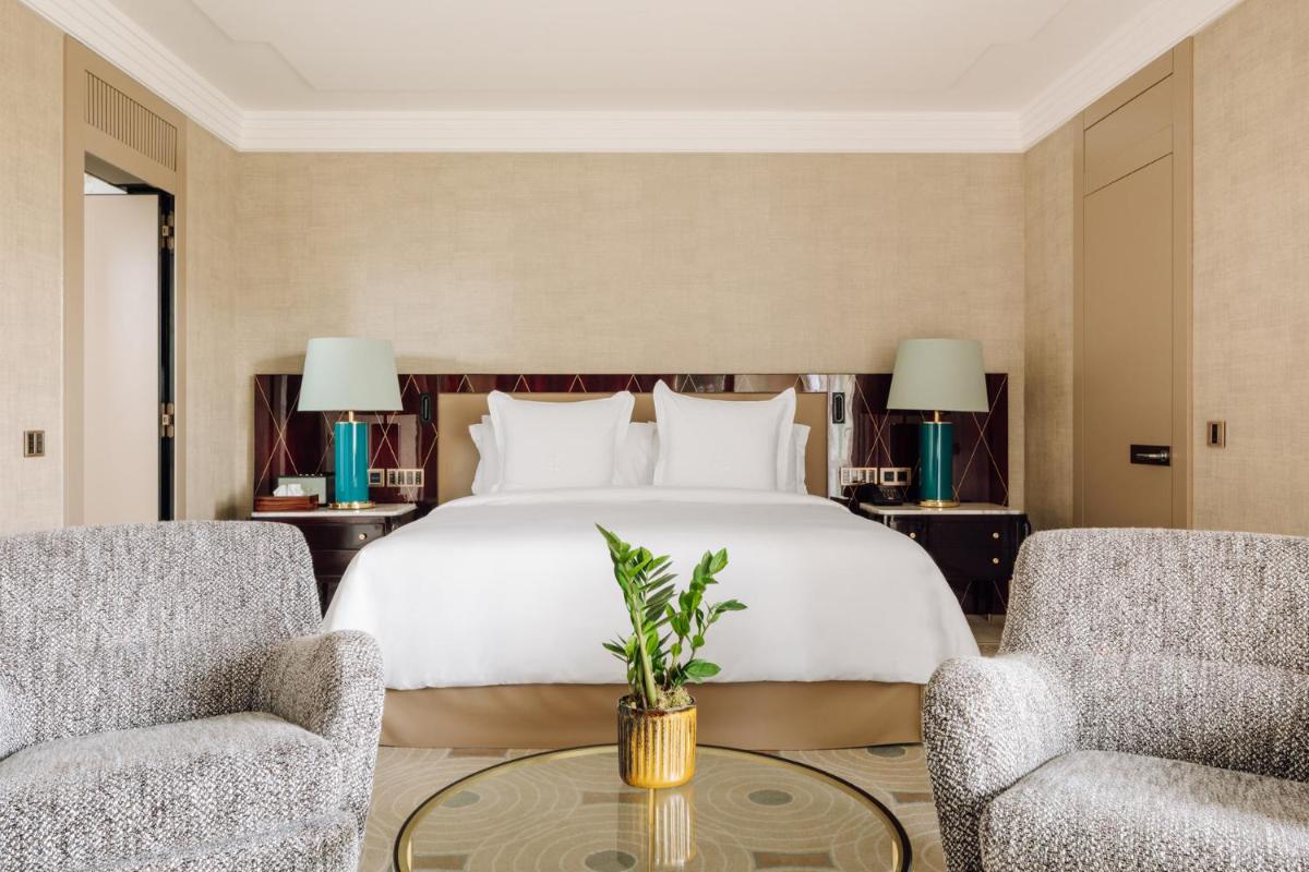 Uma área de estar em Four Seasons Hotel Ritz Lisbon