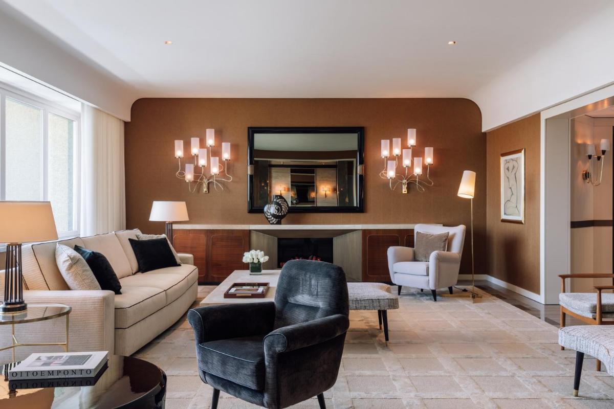 Uma área de estar em Four Seasons Hotel Ritz Lisbon
