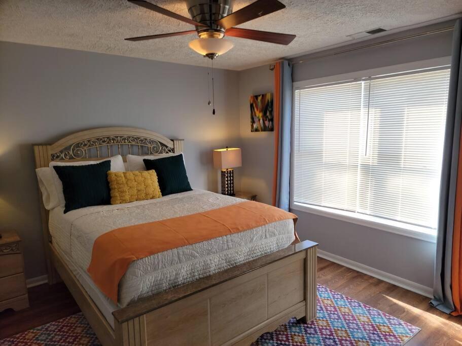 Suitetrails - Uptown Landing a Lovely 2 br 2 bth condo midtown.