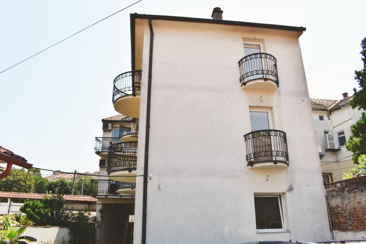 Danube star 3 - Housity