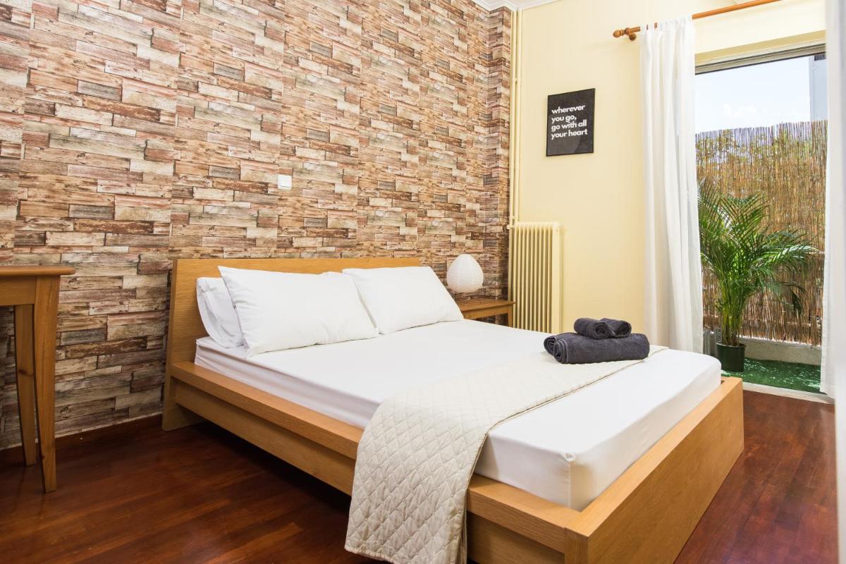 Malvina's Dream - Comfort and style-Central Aigio - Housity