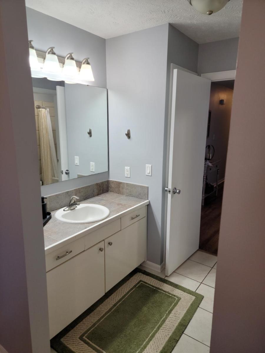 Suitetrails - Uptown Landing a Lovely 2 br 2 bth condo midtown.
