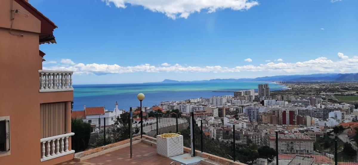 Villa de Mediterraneo Cullera - Housity