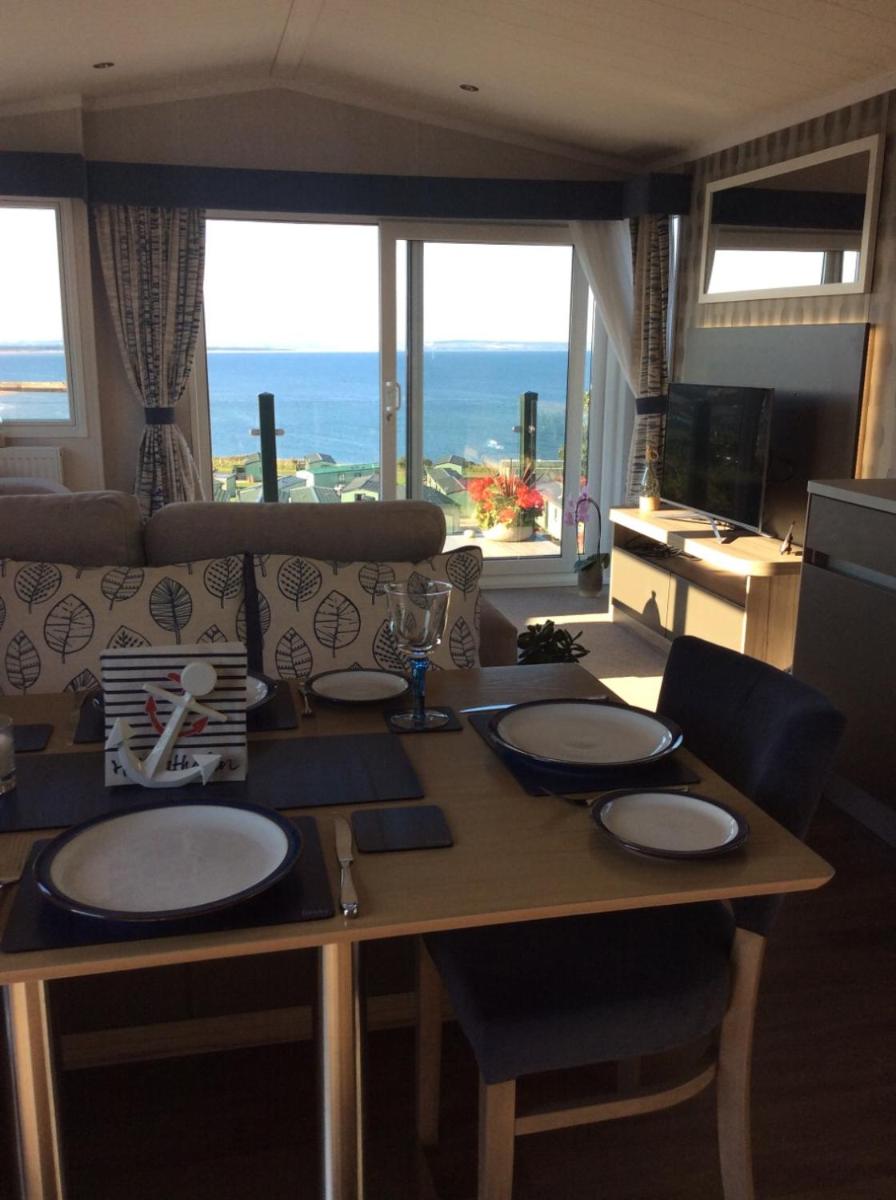 3 East Sands View, St Andrews Holiday Park - Housity